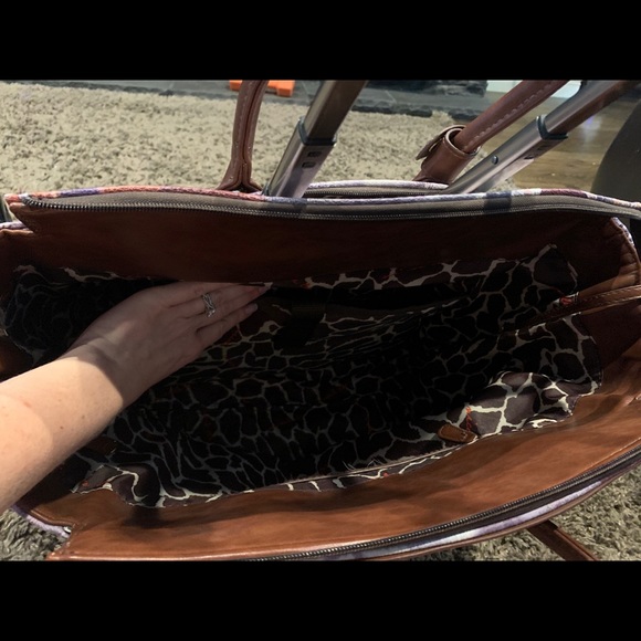 Nicole Lee Travel Tote - Picture 2 of 3